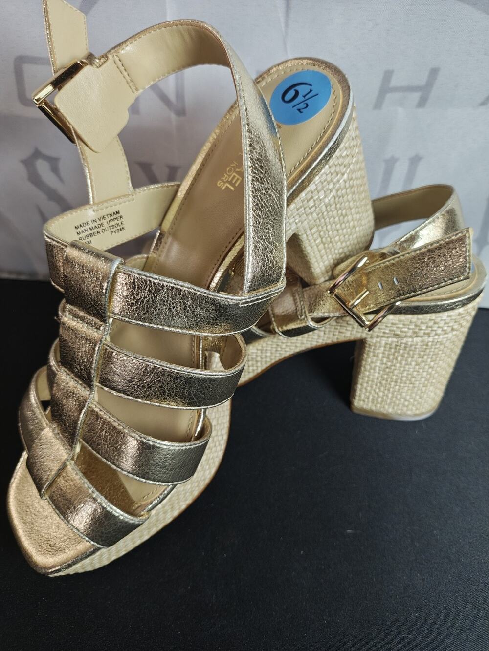 MICHAEL KORS Women's 6.5M Gold Platform Heel Floor Model